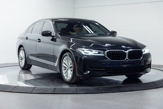 Used 2022 BMW 530i xDrive w/ Premium Package AWD/4WD image 4