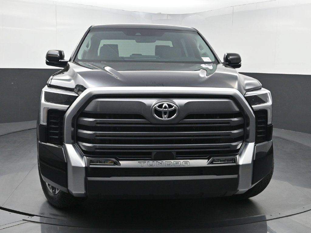 Used 2024 Toyota Tundra Limited w/ Power Package AWD/4WD image 43
