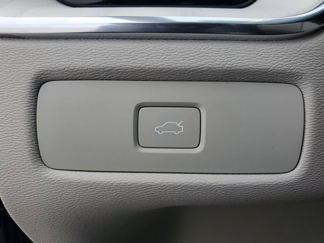 New 2026 Volvo XC60 B5 Ultra w/ Protection Package Premier image 16