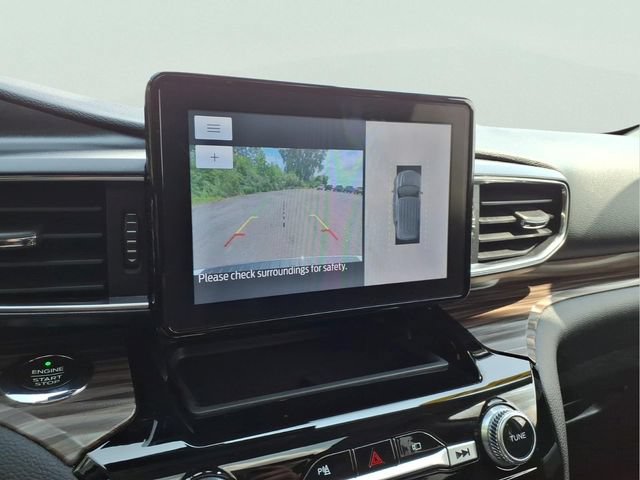 Used 2021 Ford Explorer Limited w/ Equipment Group 301A AWD/4WD image 19