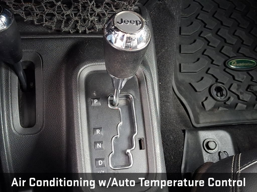 Used 2016 Jeep Wrangler Unlimited Rubicon AWD/4WD image 17