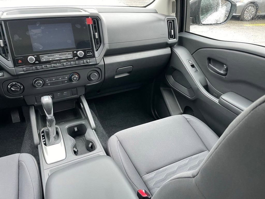 Certified 2024 Nissan Frontier S w/ Technology Package AWD/4WD image 11