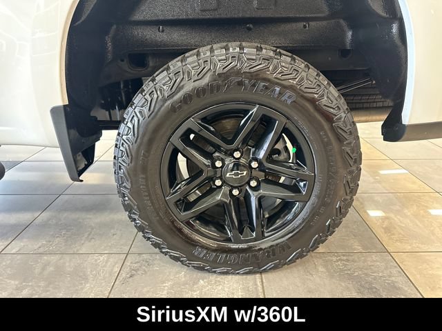 Used 2024 Chevrolet Silverado 1500 LT Trail Boss w/ Convenience Package II AWD/4WD image 7