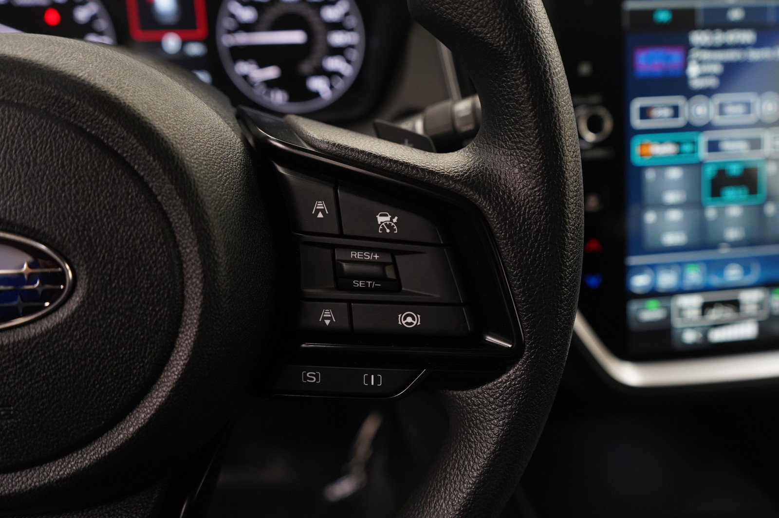 Used 2025 Subaru Crosstrek 2.5i Premium w/ Crosstrek Mirror Package image 17