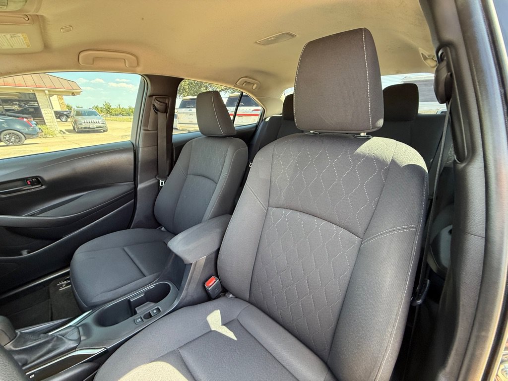 Used 2026 Toyota Corolla LE FWD image 16