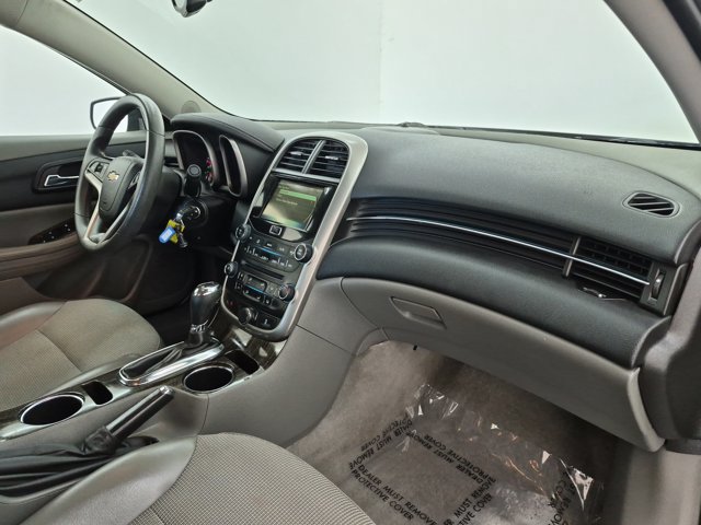 Used 2015 Chevrolet Malibu LT FWD image 24