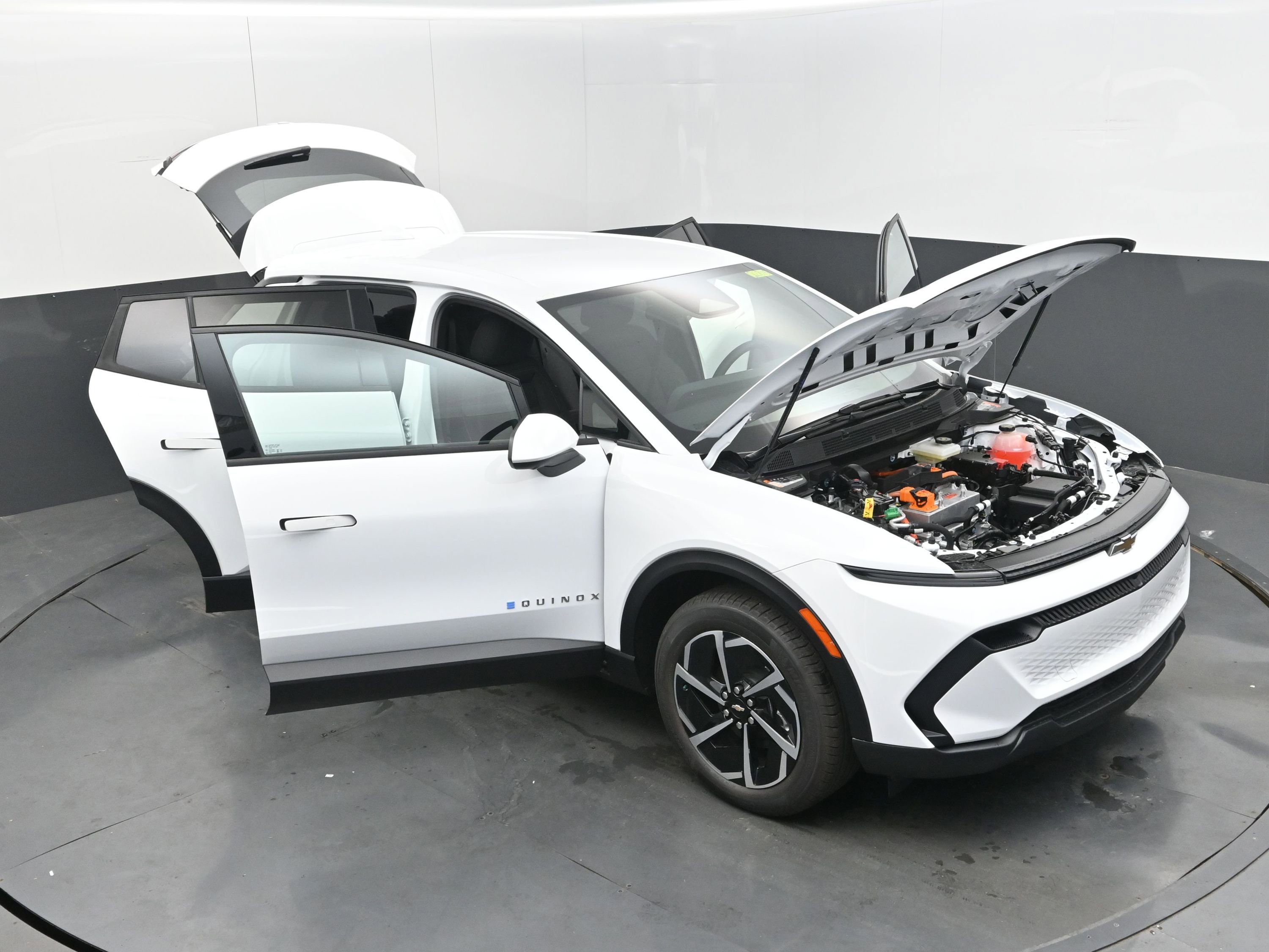 New 2026 Chevrolet Equinox EV LT image 36