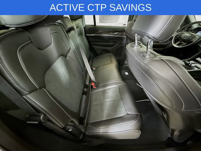 New 2026 Jeep Grand Cherokee Altitude image 25