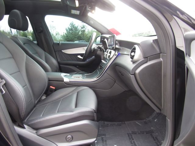 Used 2022 Mercedes-Benz GLC 300 4MATIC image 18