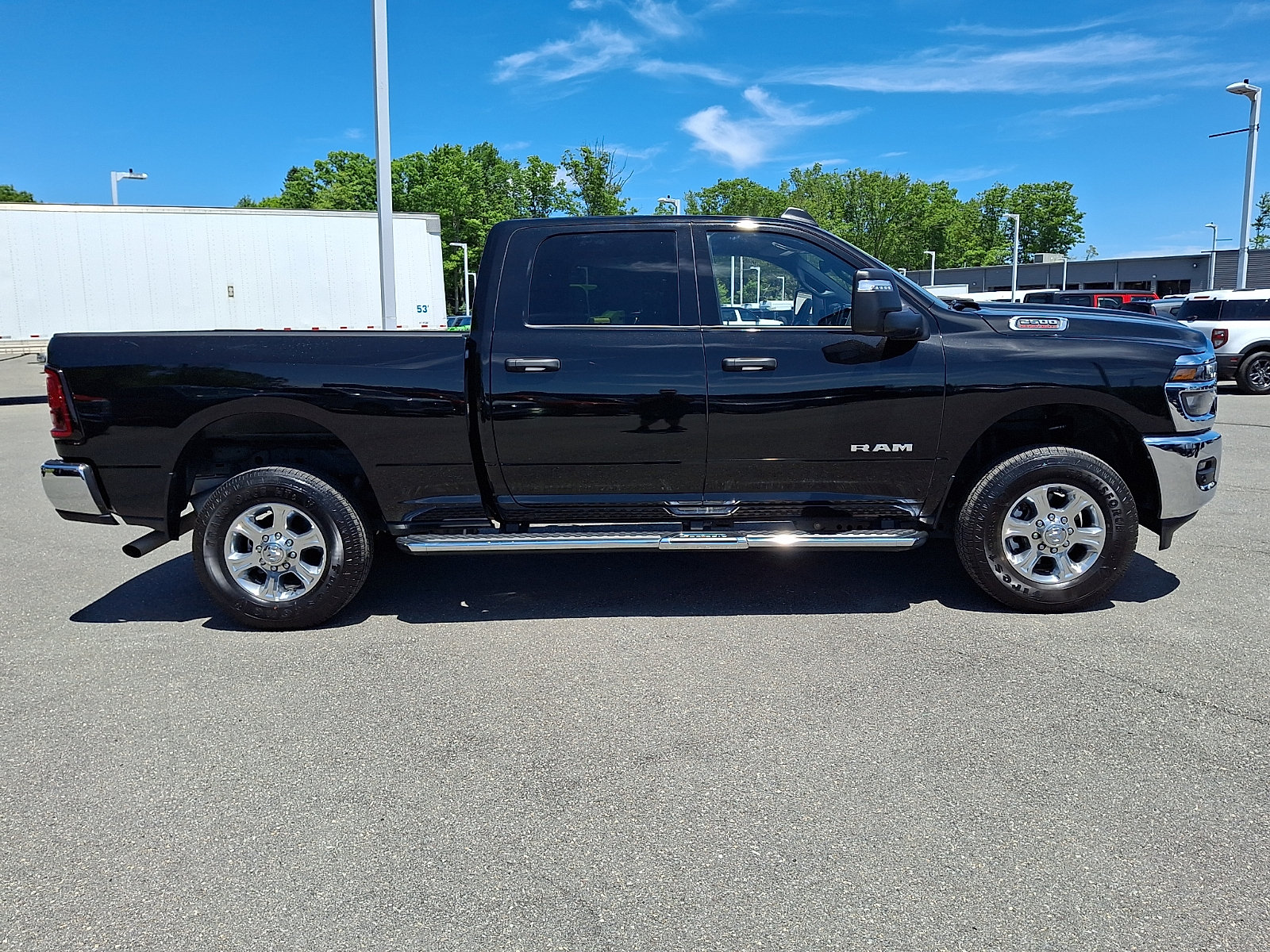 Used 2025 RAM 2500 Big Horn AWD/4WD image 7