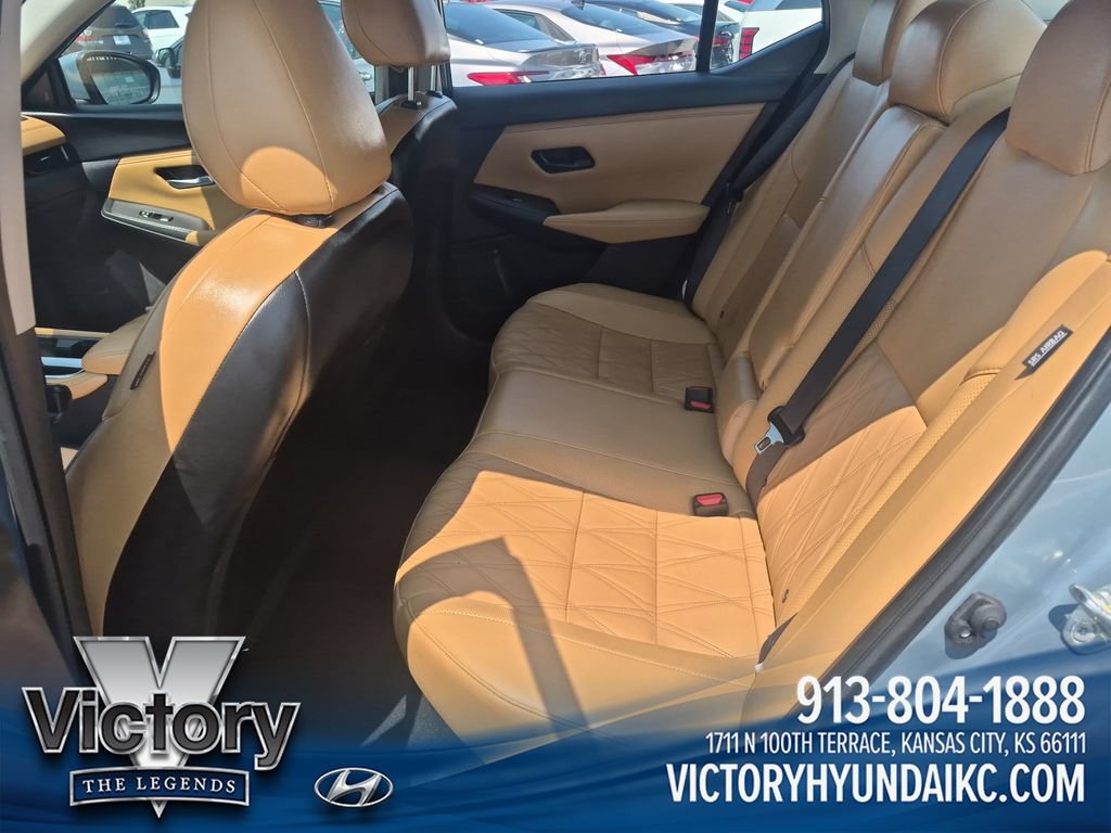 Used 2025 Nissan Sentra SV w/ SV Premium Package FWD image 26