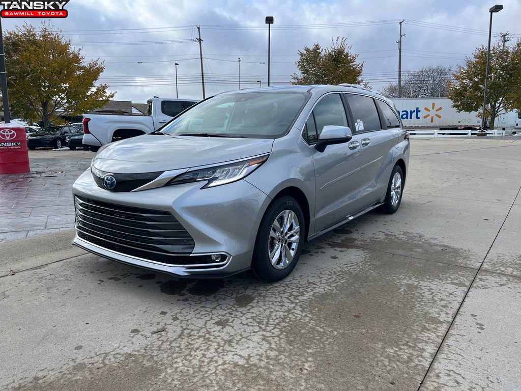 New 2025 Toyota Sienna Limited