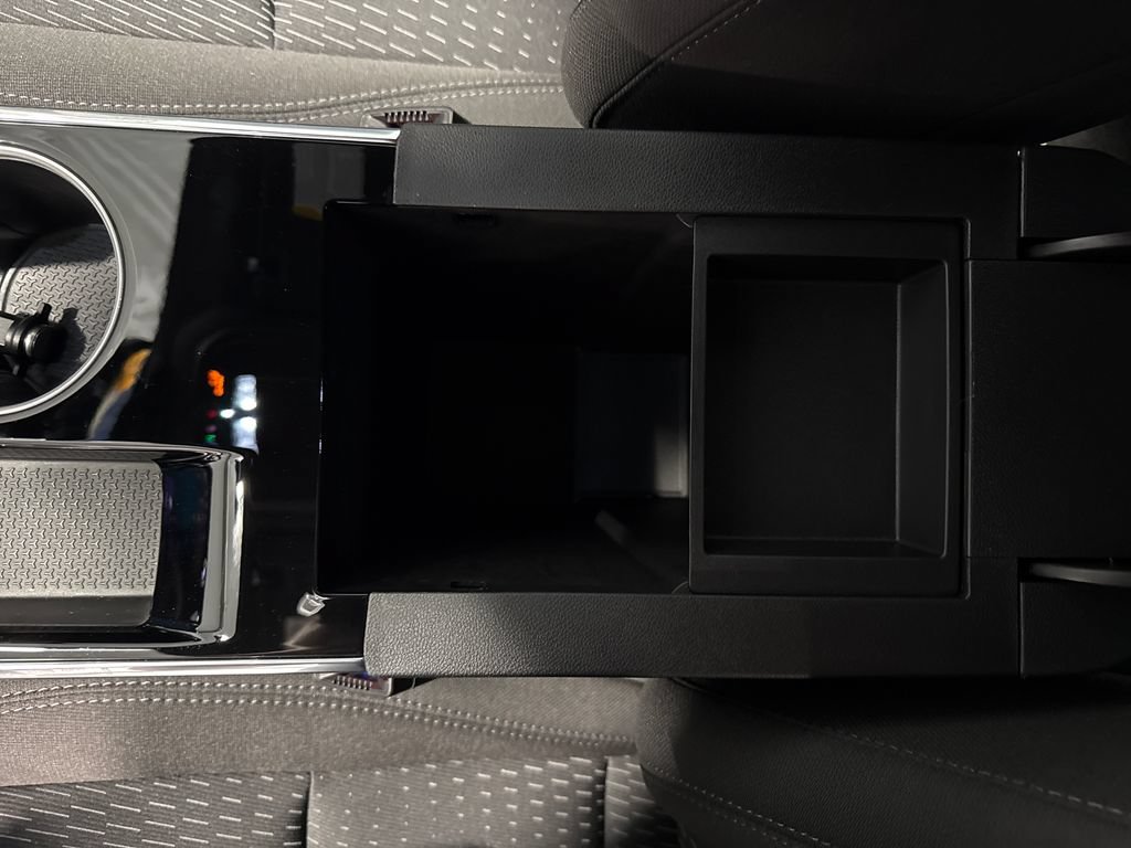 New 2026 Chevrolet Equinox LT w/ Safety and Technology Package FWD image 25