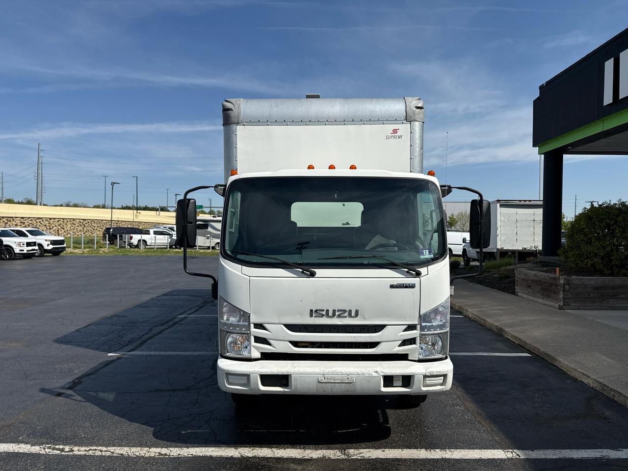 Used 2018 Isuzu NPR RWD image 4