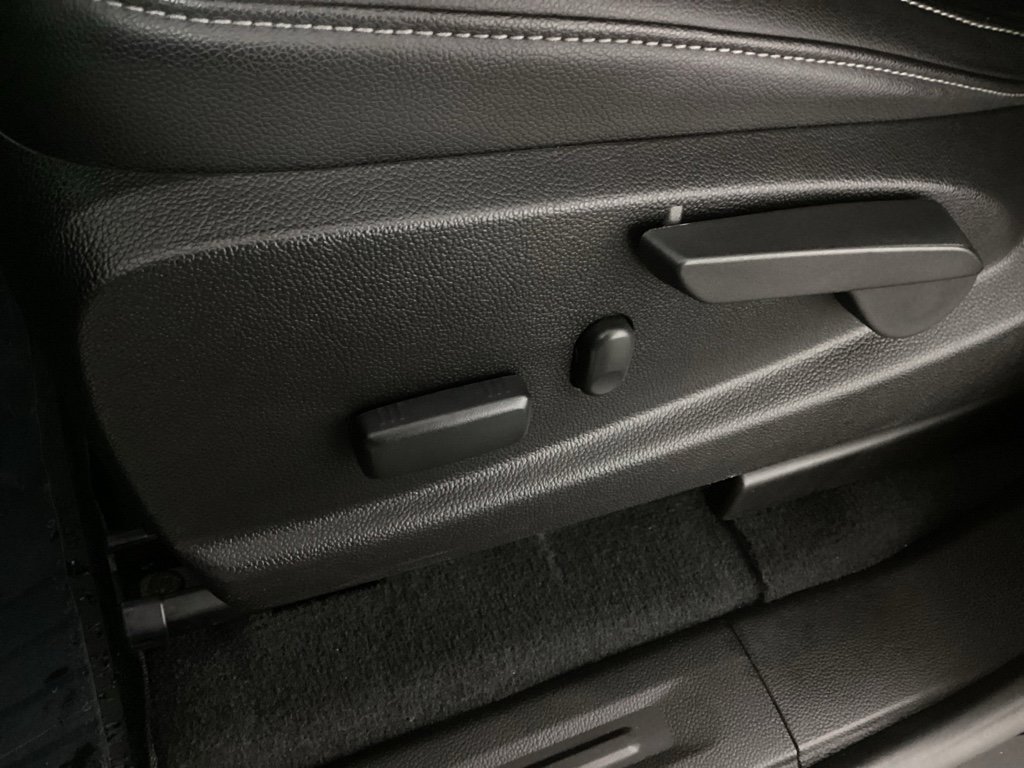 Used 2019 GMC Canyon SLT w/ Driver Alert Package image 16