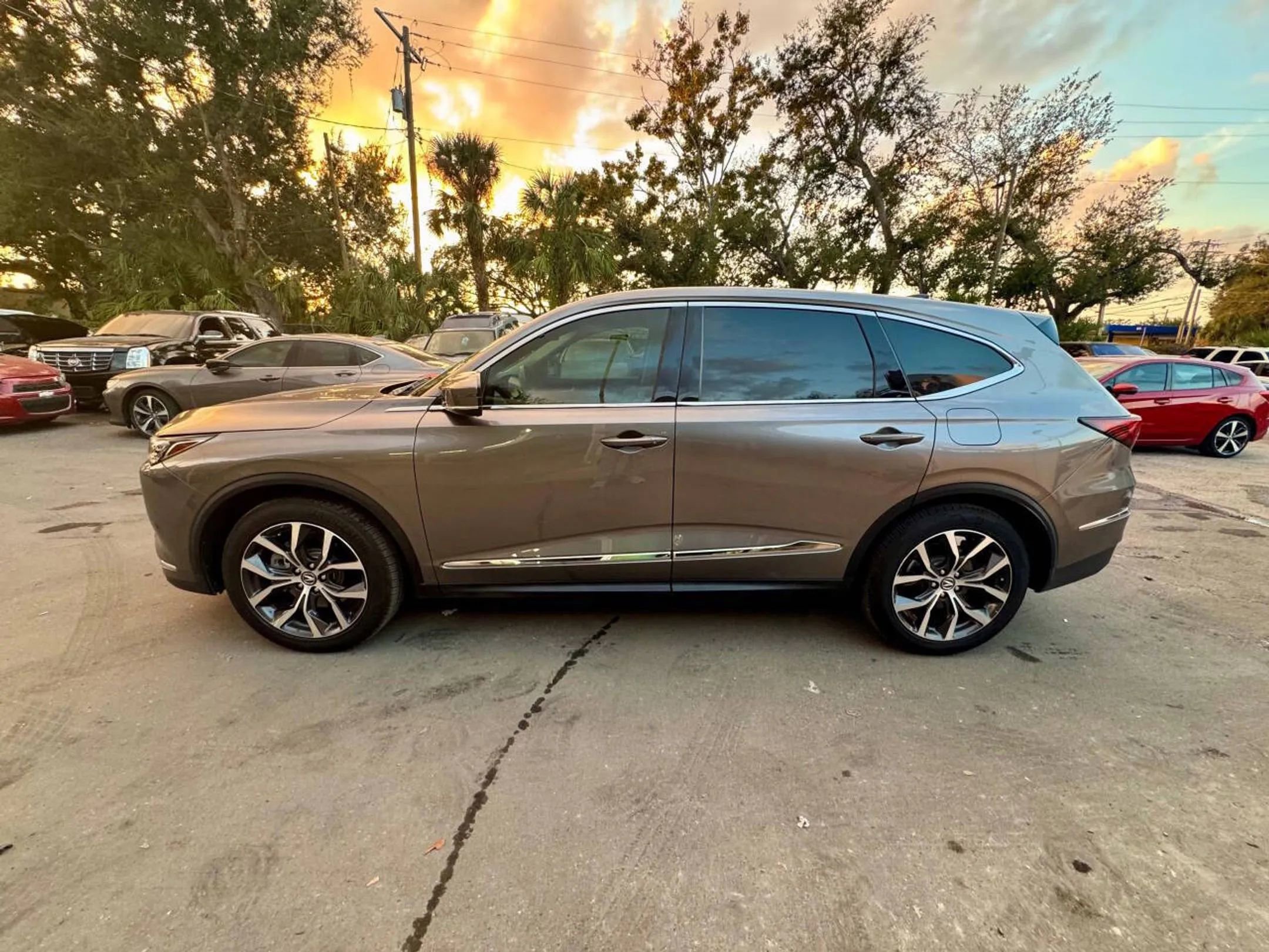 Used 2022 Acura MDX FWD w/ Technology Package image 13