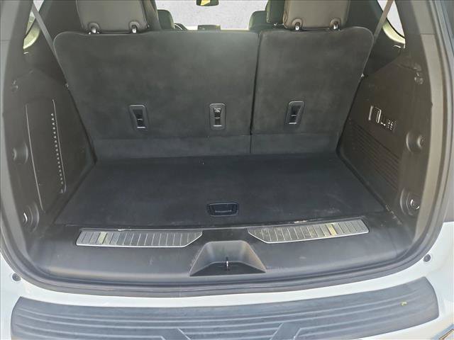 Used 2022 GMC Yukon AT4 AWD/4WD image 6