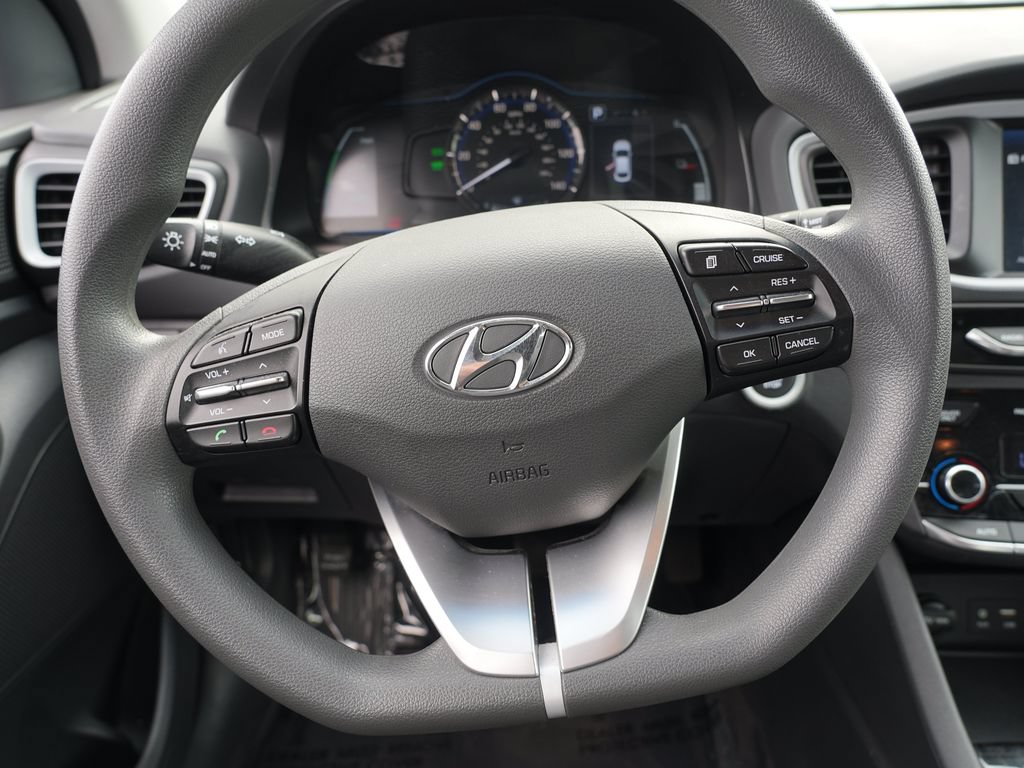 Used 2018 Hyundai Ioniq Blue FWD image 23