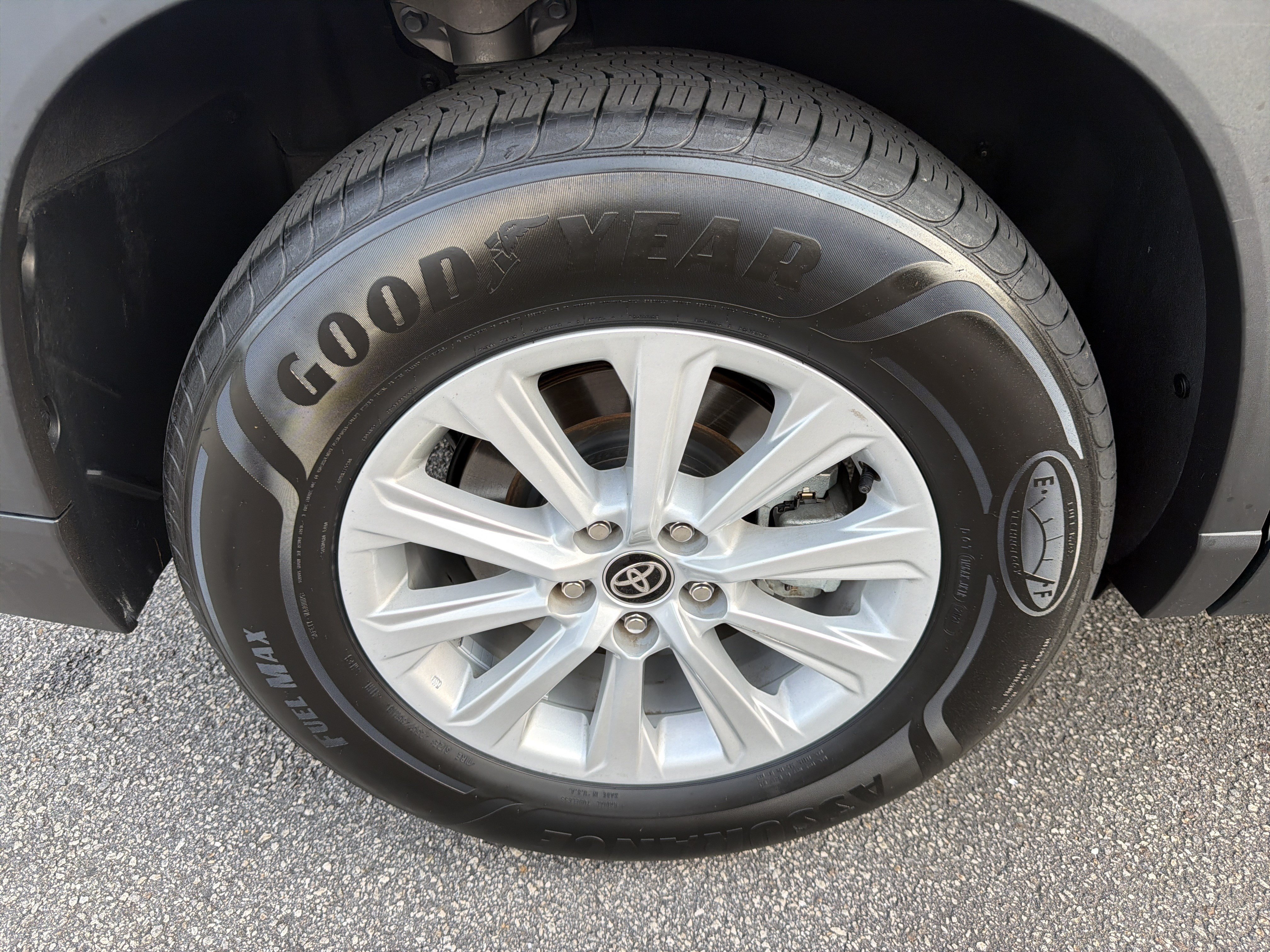 Certified 2025 Toyota Grand Highlander FWD image 27