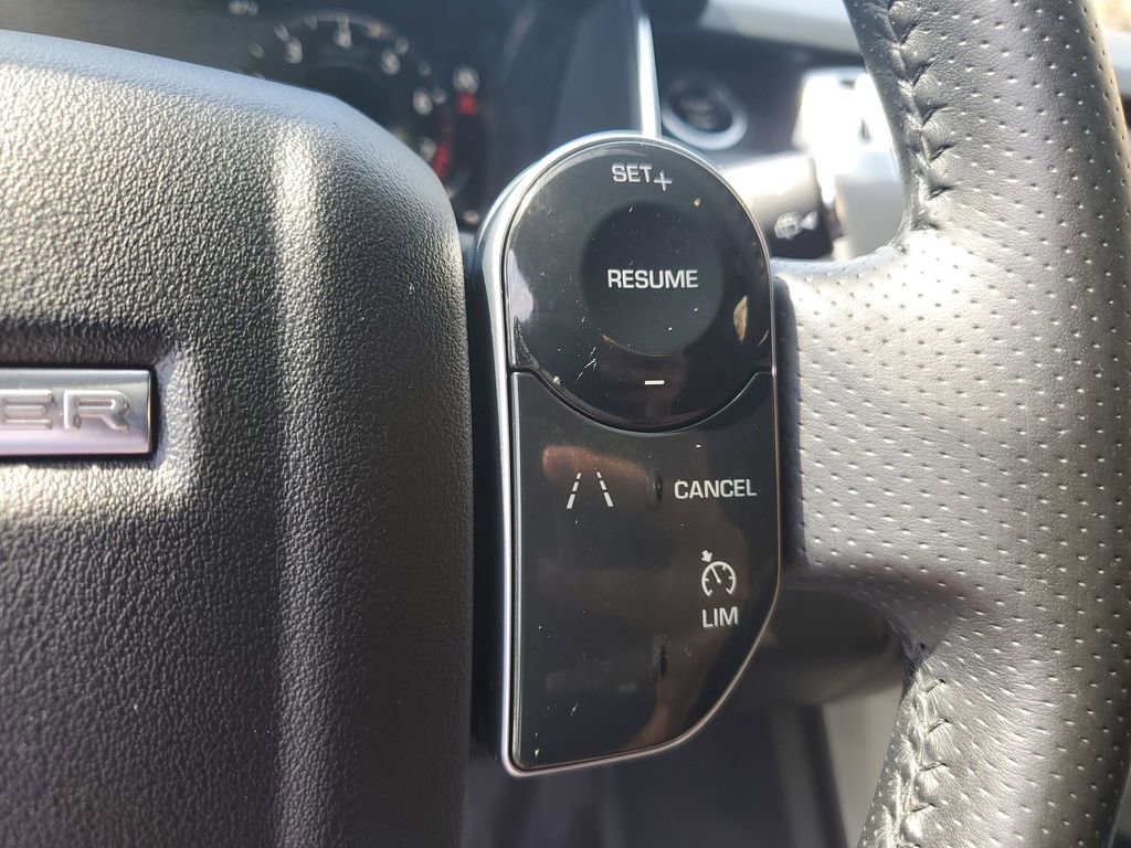 Used 2020 Land Rover Range Rover Sport HSE image 34