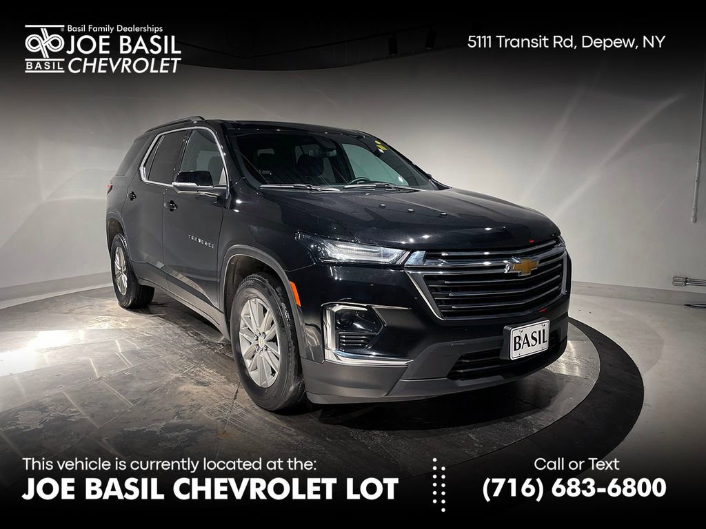 Used 2023 Chevrolet Traverse LT