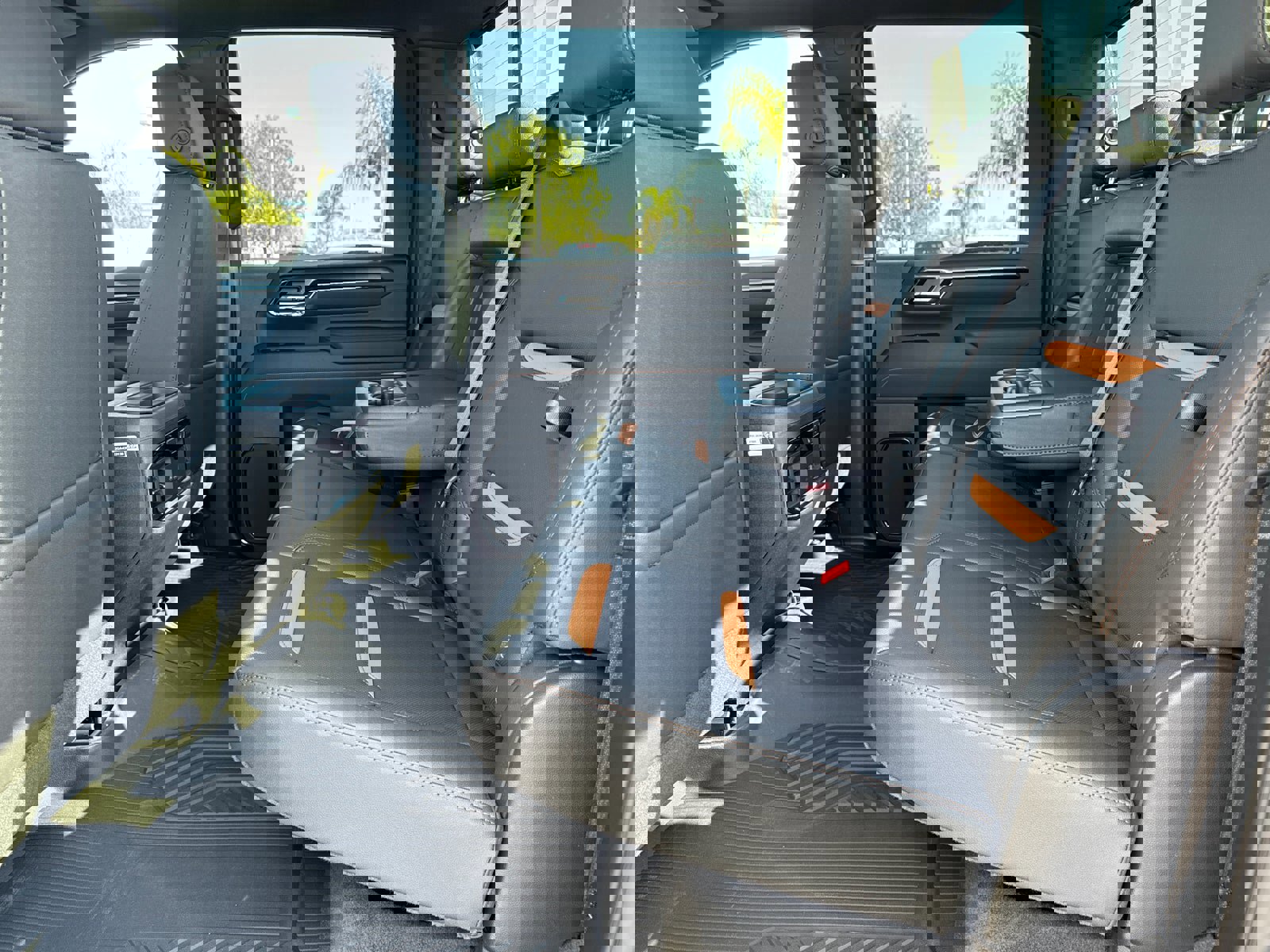 New 2025 GMC Sierra 2500 AT4 w/ AT4 Premium Plus Package image 18