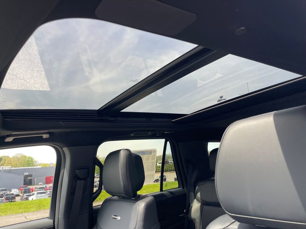 New 2026 Ford Expedition Platinum AWD/4WD image 10