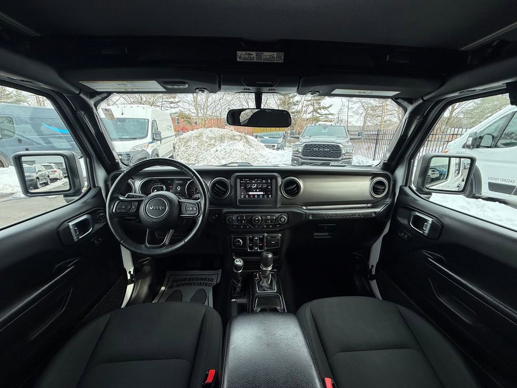 Used 2021 Jeep Wrangler Unlimited Sport image 13