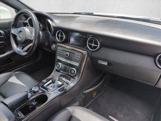 Used 2017 Mercedes-Benz SLC 300 image 22