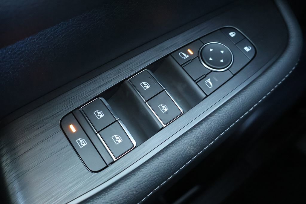 New 2026 Nissan Armada SV image 15