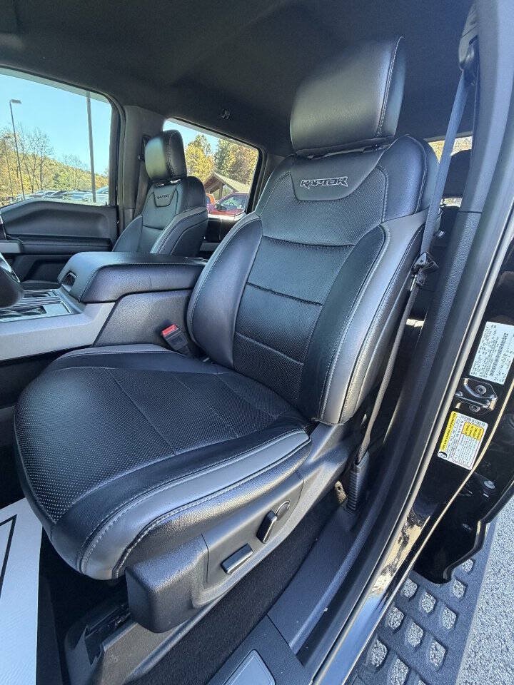 Used 2018 Ford F150 Raptor w/ Equipment Group 802A Luxury AWD/4WD image 15