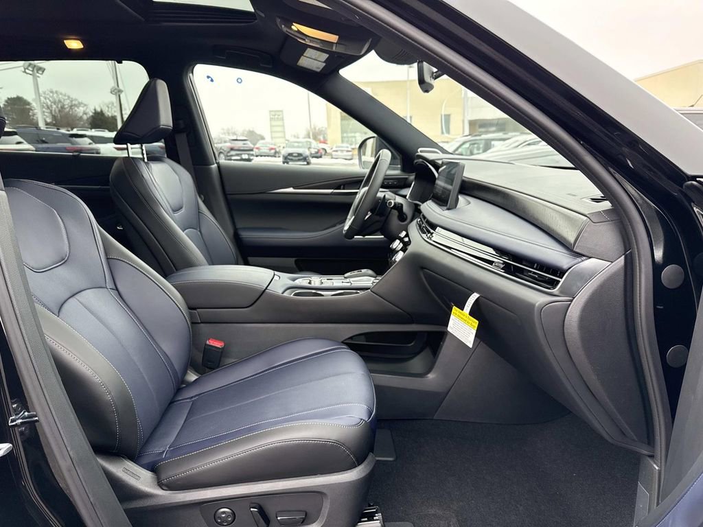New 2026 INFINITI QX60 Sport image 20