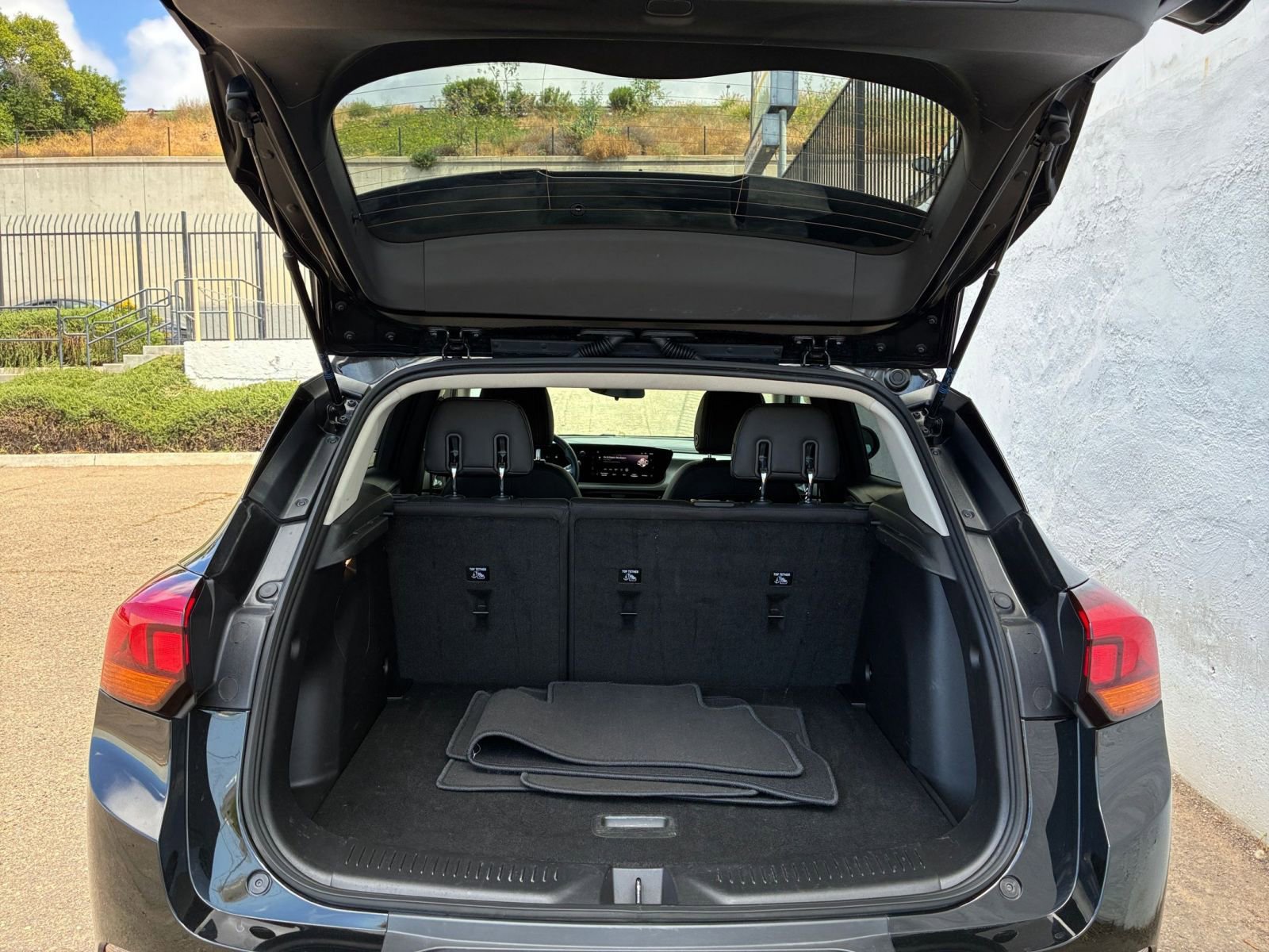 Used 2025 Buick Encore GX Preferred image 30