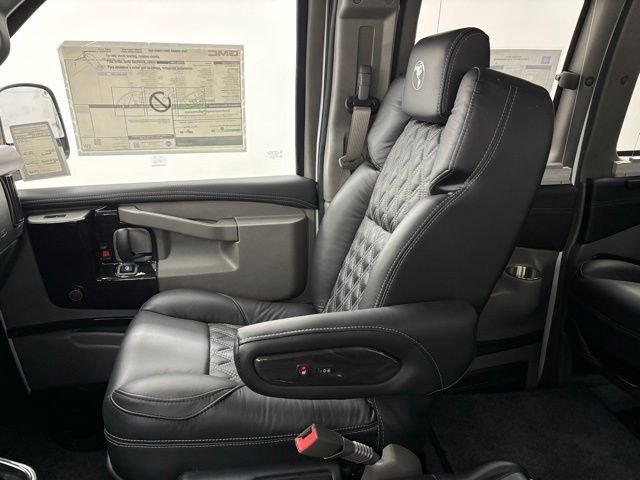 New 2026 GMC Savana 2500 w/ Driver Convenience Package RWD image 37