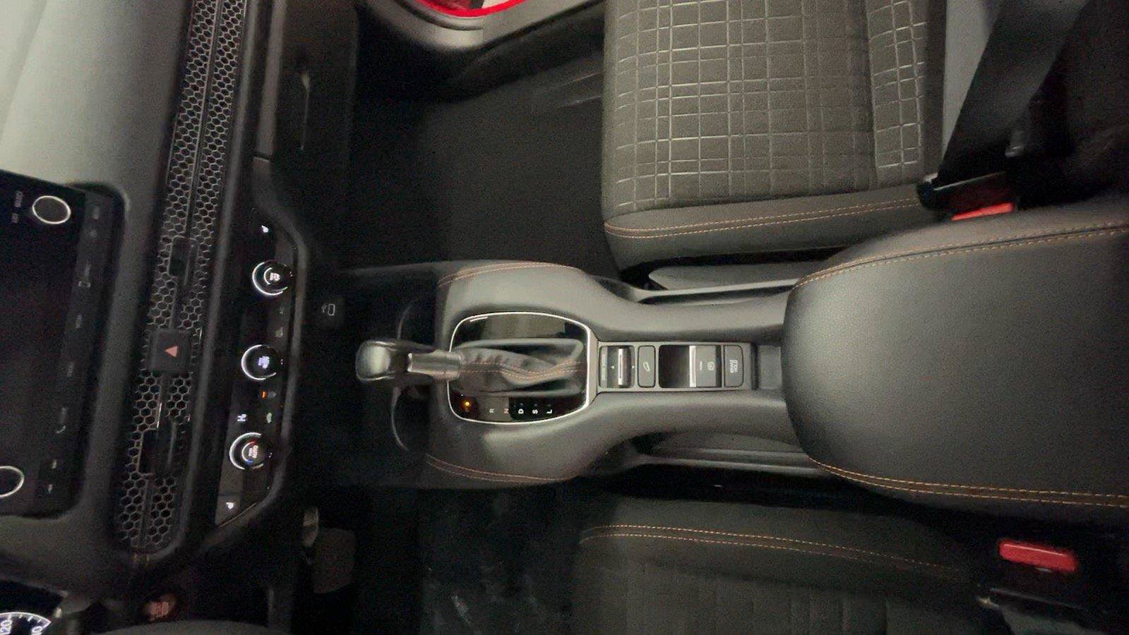 Certified 2025 Honda HR-V Sport image 40