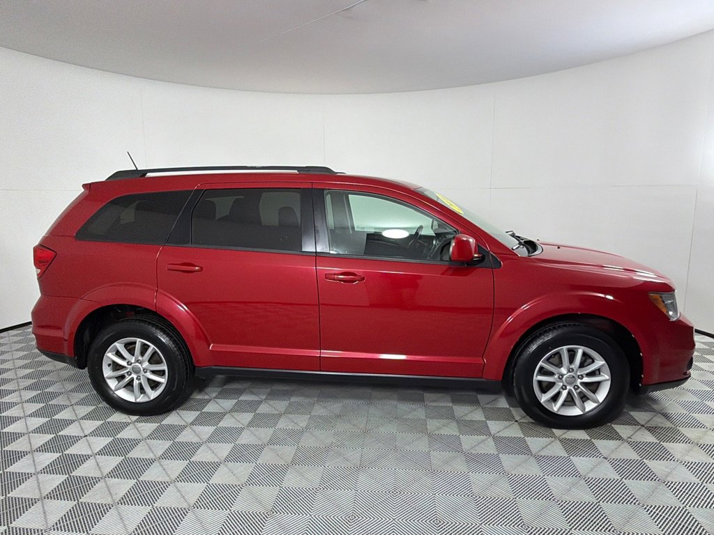 Used 2016 Dodge Journey SXT w/ Comfort/Convenience Group AWD/4WD image 4