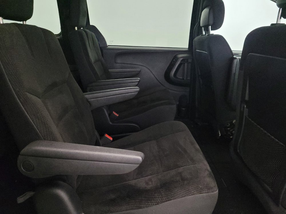 Used 2019 Dodge Grand Caravan SE image 19