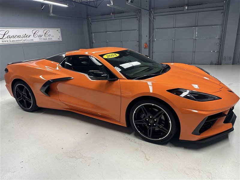 Used 2024 Chevrolet Corvette Stingray Convertible w/ 1LT RWD image 15