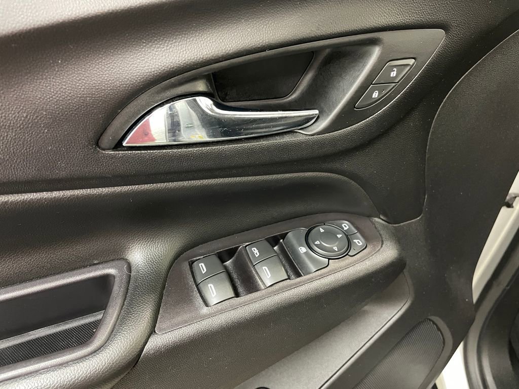 Used 2020 Chevrolet Equinox LT image 24