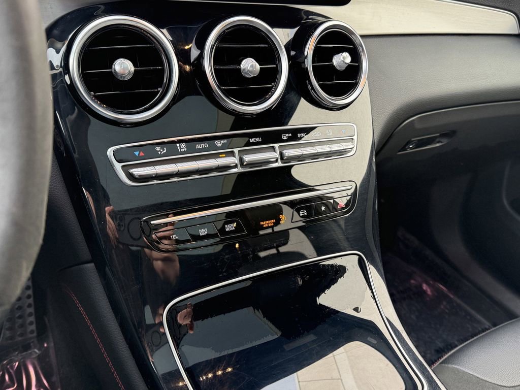 Used 2020 Mercedes-Benz GLC 43 AMG 4MATIC image 22