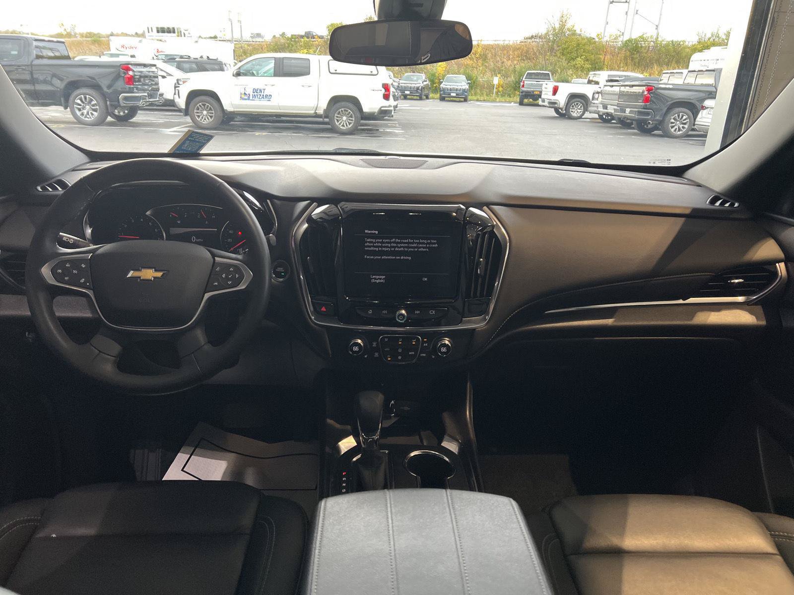Used 2023 Chevrolet Traverse LT AWD/4WD image 11