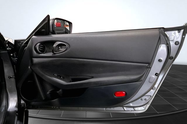 Used 2024 Nissan Z Performance w/ Floor Mat Package RWD image 24