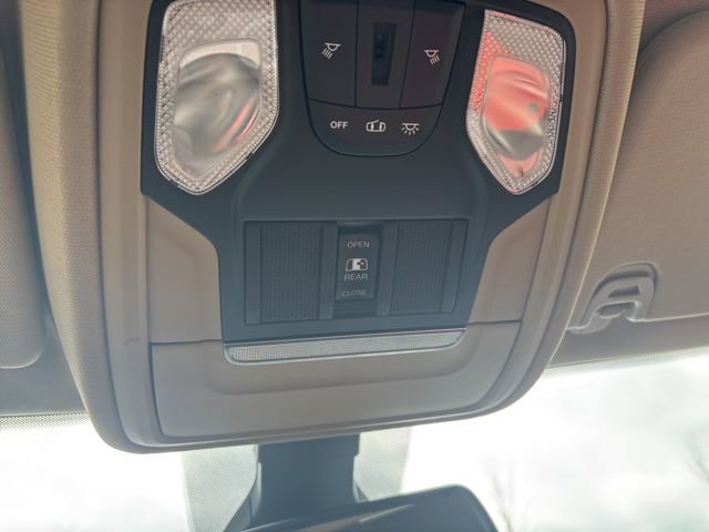 Used 2019 RAM 1500 Big Horn image 32