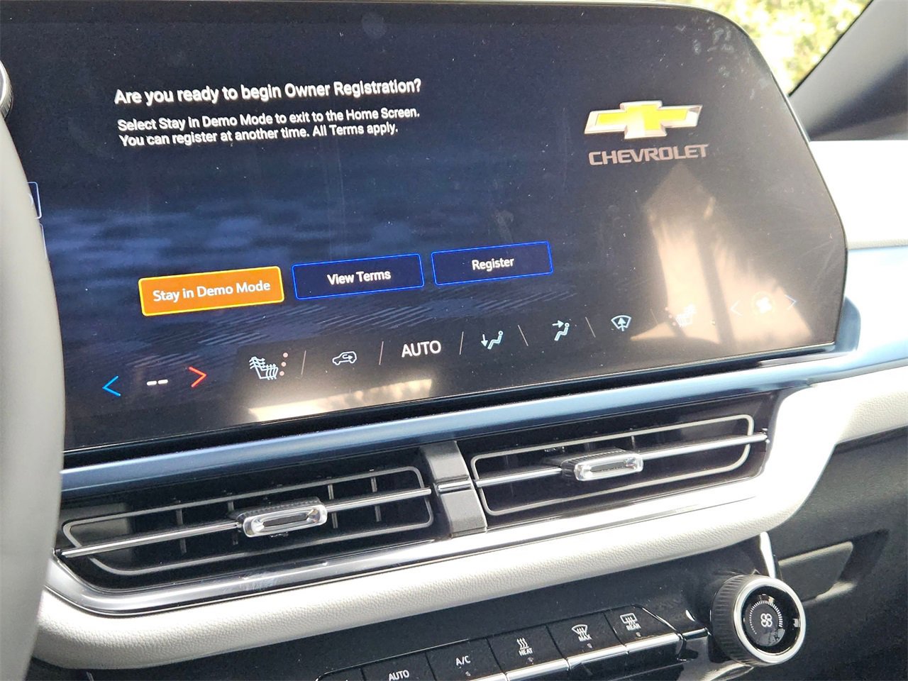 New 2026 Chevrolet Equinox EV LT image 15