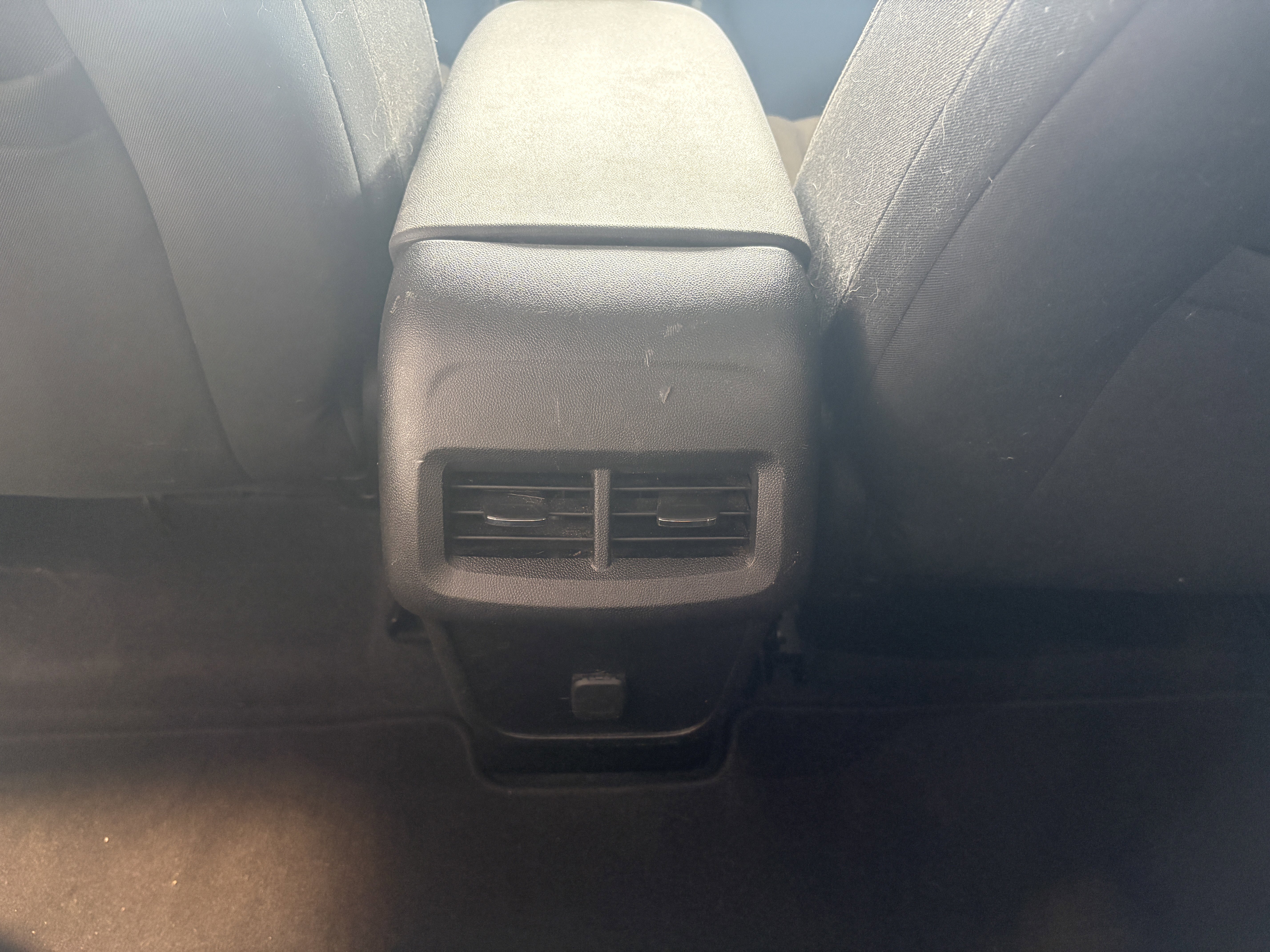 Used 2018 Chevrolet Equinox LT image 19