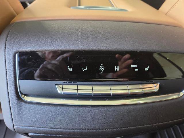 Certified 2023 Cadillac Escalade Premium Luxury image 17