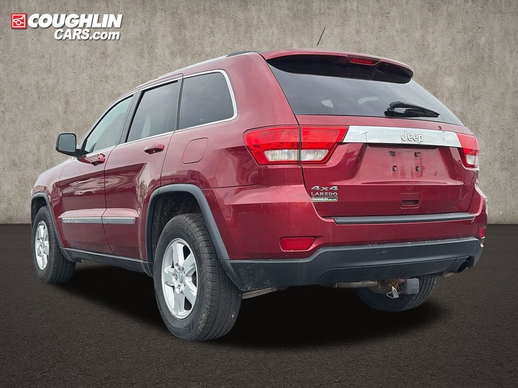 Used 2013 Jeep Grand Cherokee Laredo w/ Laredo E Group AWD/4WD image 4