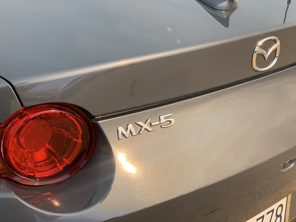 Used 2021 MAZDA MX-5 Miata Grand Touring RWD image 30