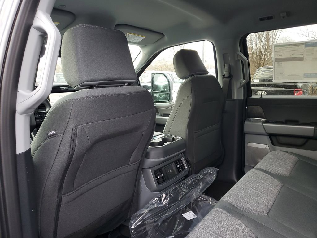 New 2026 Ford F350 XLT w/ XLT Premium Package AWD/4WD image 27