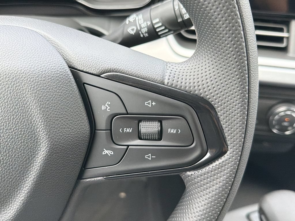 New 2026 Chevrolet Trax LS w/ LS Convenience Package FWD image 8
